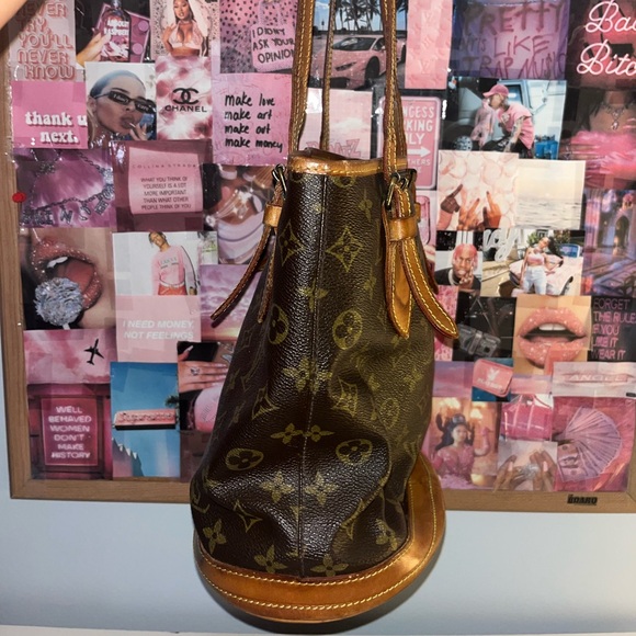 Authentic Vintage Louis Vuitton Shoulder Bucket Bag - Picture 4 of 6